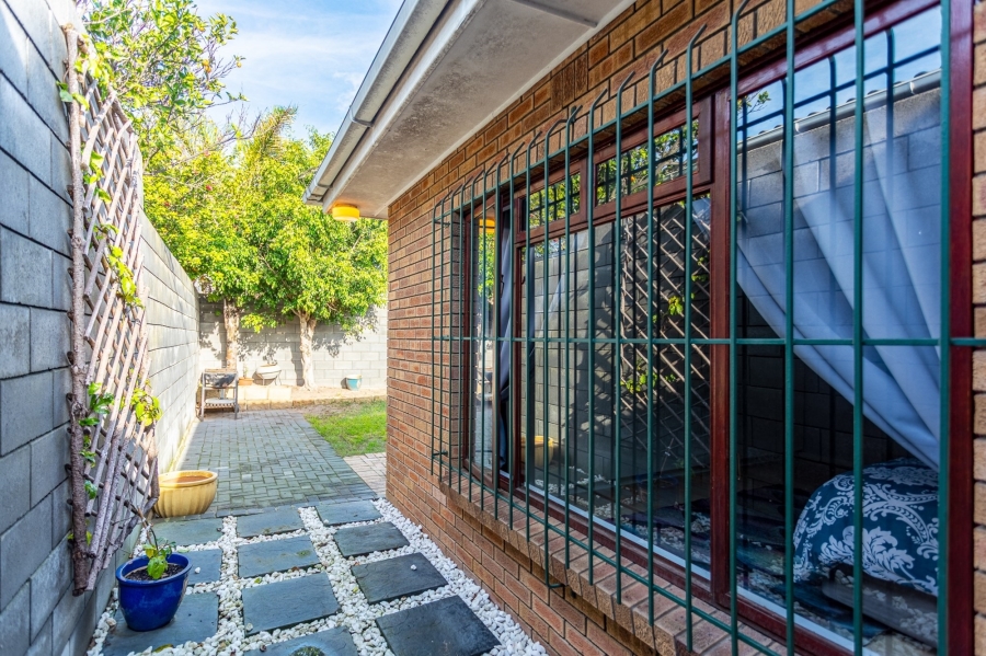 3 Bedroom Property for Sale in Amandelsig Western Cape